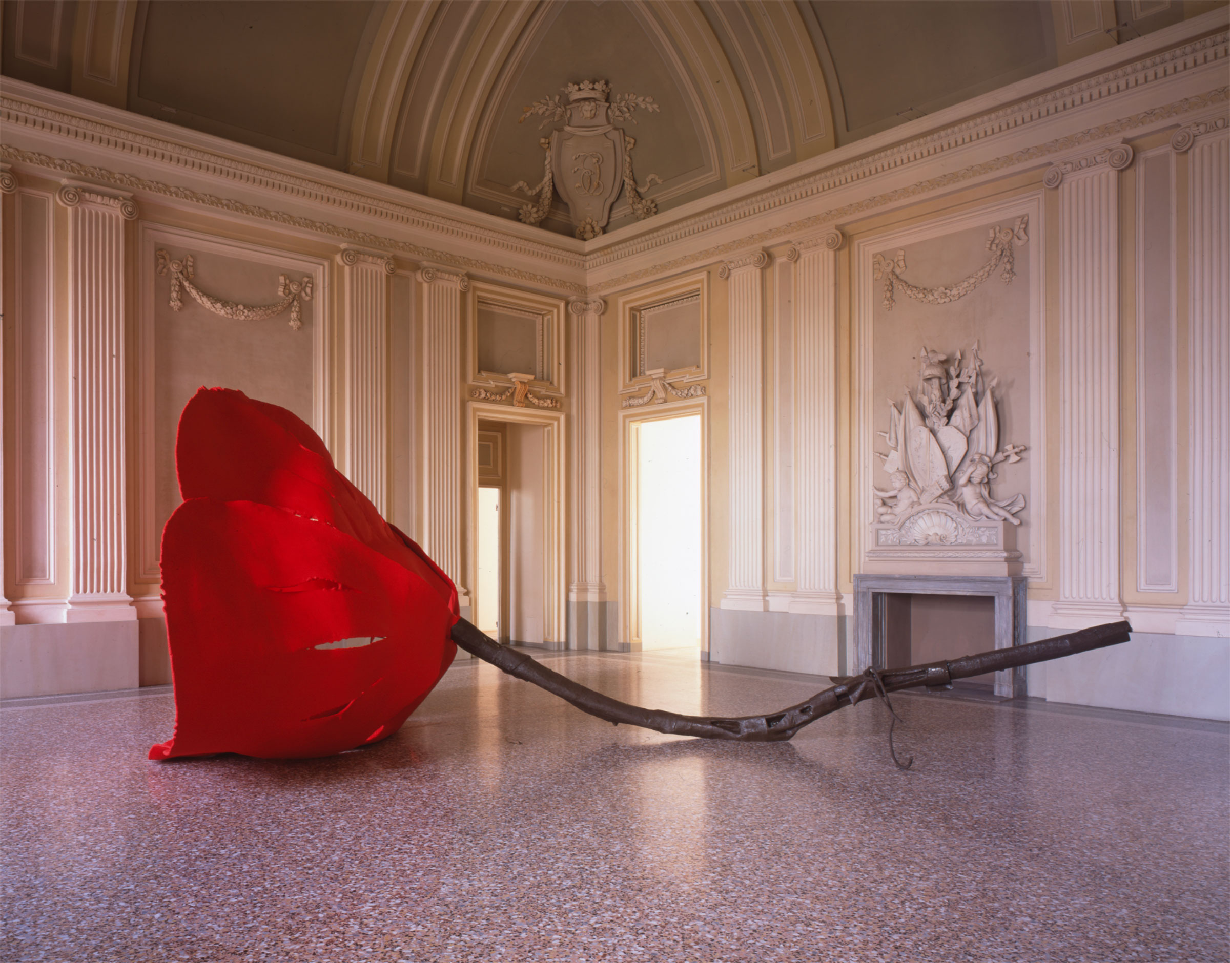 Claes Oldenburg Coosje van Bruggen, Dropped Flower, 2006